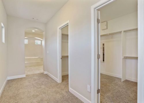 10881 St Moritz Cir, Stockton CA  95209-4357 exterior
