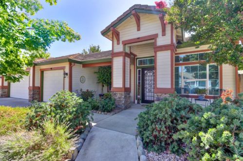 8414 Arborwood Ct, Elk Grove, CA 95624-3925
