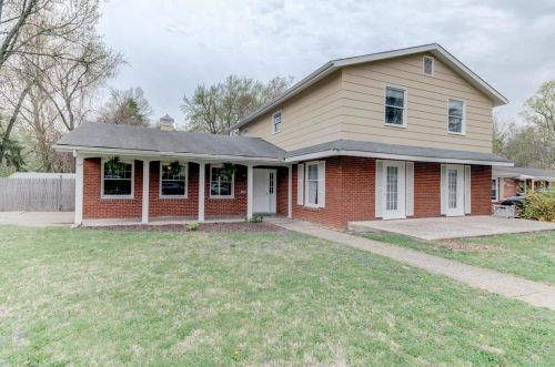 2601 Westminister Ct, Saint Charles, MO 63301-0745