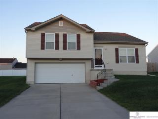 8121 161st Ter, Omaha, NE 68136-3290