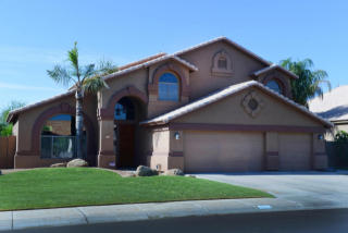241 Arabian Dr, Gilbert, AZ 85296-2817