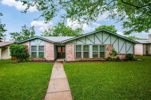 421 Bedford Dr, Richardson, TX 75080-3402