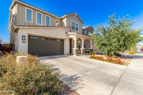 2052 Lantana Dr, Chandler AZ  85286-2170 exterior