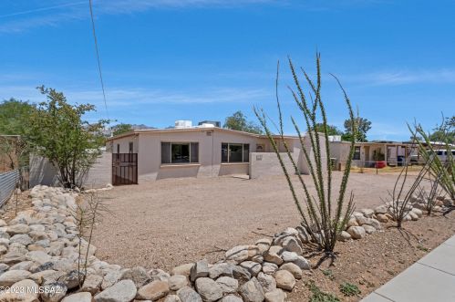 3949 Glenn St, Tucson, AZ 85712-1515