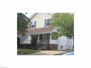 1178 Lily St, Akron, OH 44301-1906