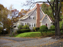 79 Commonwealth Park, Newton, MA 02459-1024