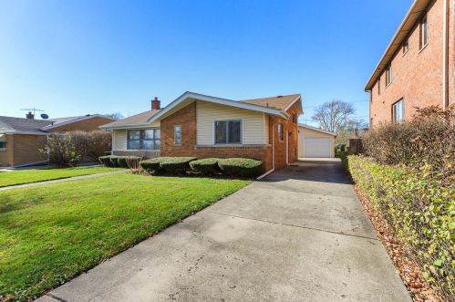 8912 Olcott Ave, Morton Grove, IL 60053-1916