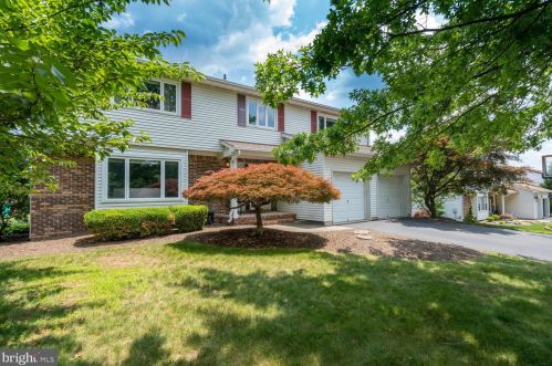 9 Aberdeen Cir, Flemington, NJ 08822-1871