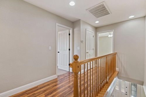 437 Locust St, Lodi CA  95240-2321 exterior