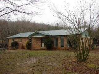 498 Franklin Ave, Ravenscroft, TN 38583-1001