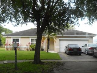 1809 94th Ave, Hollywood, FL 33025-4742