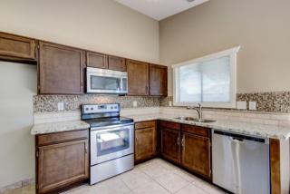 17458 28th Dr, Phoenix, AZ 85053-1940