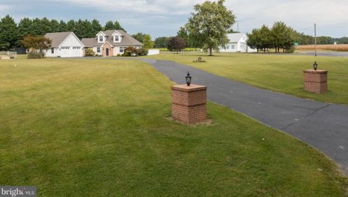 6336 Cedar Neck Rd, Slaughter Beach, DE 19963-4127