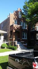 4443 Richmond St, Chicago, IL 60625-3823