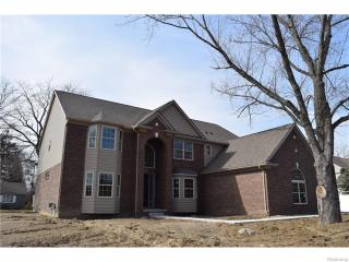 4041 Virgilia Dr, Troy, MI 48098-4638