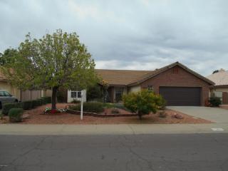 819 Harvard Ave, Gilbert AZ  85233-3217 exterior