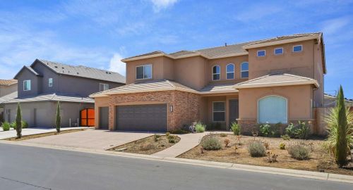 10881 St Moritz Cir, Stockton CA  95209-4357 exterior