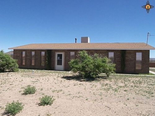 3205 Rockhound Rd, Deming, NM 88030-8176