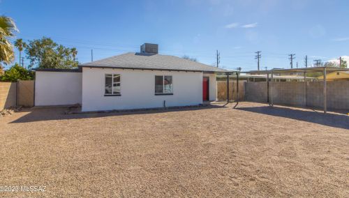 4938 Baker St, Tucson, AZ 85711-2121