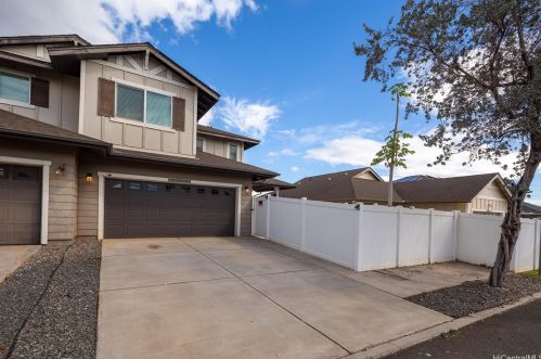 424 Malamalama St, Kapolei HI  96707-2094 exterior