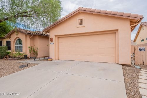 3221 Northern Cross Trl, Tucson, AZ 85742-8604