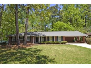 2615 Hawthorne Dr, Atlanta GA  30345-1327 exterior