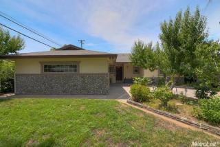 4900 Mcglashan St, Sacramento, CA 95820-5338