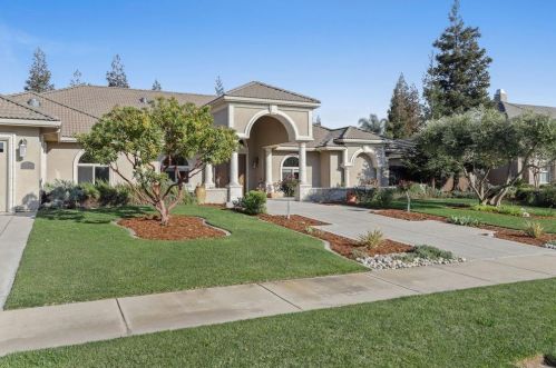 1482 Riverview Cir, Ripon, CA 95366-9326