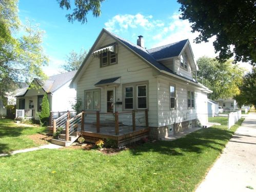 338 63rd St, Milwaukee, WI 53213-4139