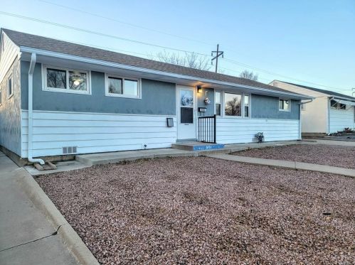 1601 Jerry Murphy Rd, Pueblo, CO 81001-1817