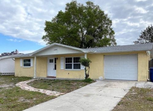 1400 Whitehall Ln, Tarpon Springs, FL 34691-4816