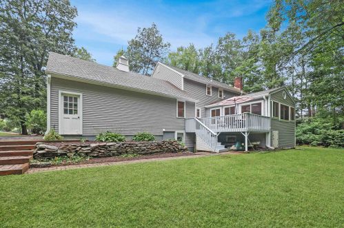 18 Storybrook Ln, Amherst, NH 03031-2604