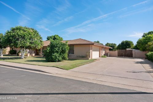 1903 Hale St, Mesa, AZ 85203-3943