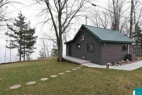74560 Lake Shore Dr, Washburn, WI 54891-4517