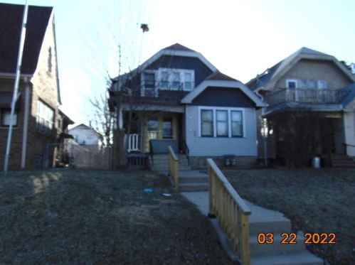 4170 21st St, Milwaukee, WI 53209-6759