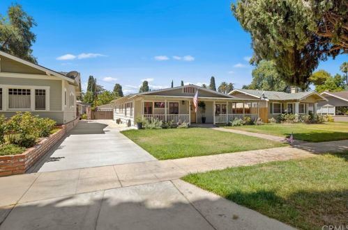 3920 Linwood Pl, Riverside, CA 92506-1890