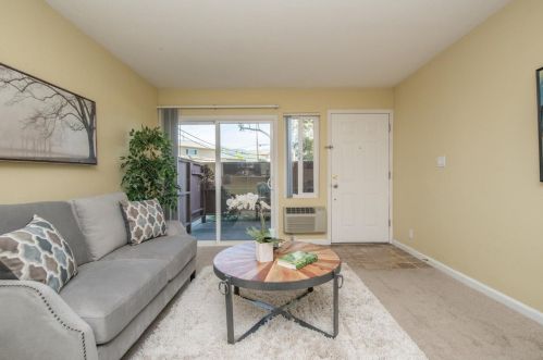 492 Dempsey Rd, Milpitas, CA 95035-5696