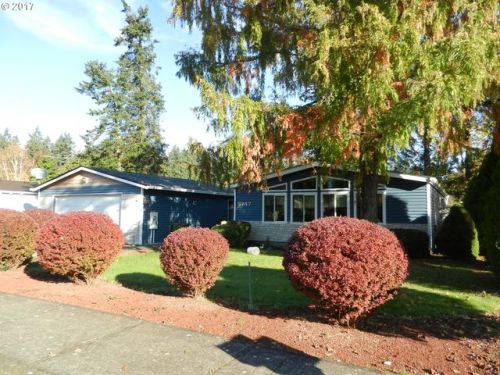 3247 Steven St, Woodburn, OR 97071-2031