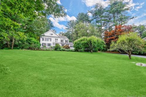 112 Lambert Rd, New Canaan, CT 06840-3632