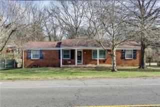 678 Brewer Dr, Nashville, TN 37211-5313