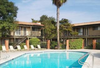 6762 Warner Ave, Huntington Beach CA  92647-5312 exterior