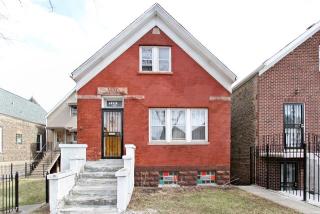 3615 Damen Ave, Chicago, IL 60609-1138