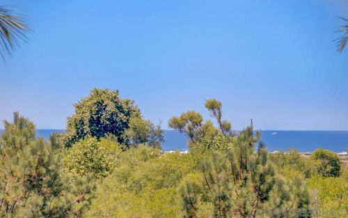 2737 Mackinnon Ranch Rd, Cardiff By The Sea, CA 92007-2208