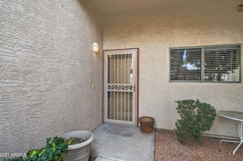 205 74th St, Mesa, AZ 85207-7409