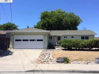 1080 Apache St, Livermore, CA 94551-1803