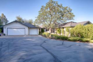 8435 Crown Way, Redding CA  96001-9545 exterior