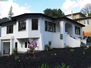 602 Calmar Ave, Oakland CA  94610-1712 exterior