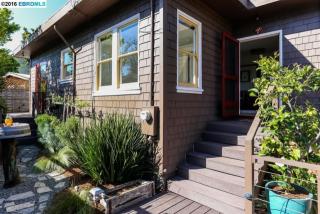 4905 Lawton Ave, Oakland, CA 94609-2210