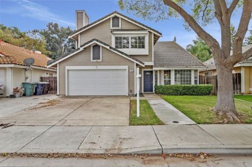 230 Mount Hamilton Dr, Tracy, CA 95376-1411