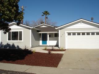 473 Kings Ct, Campbell, CA 95008-1943